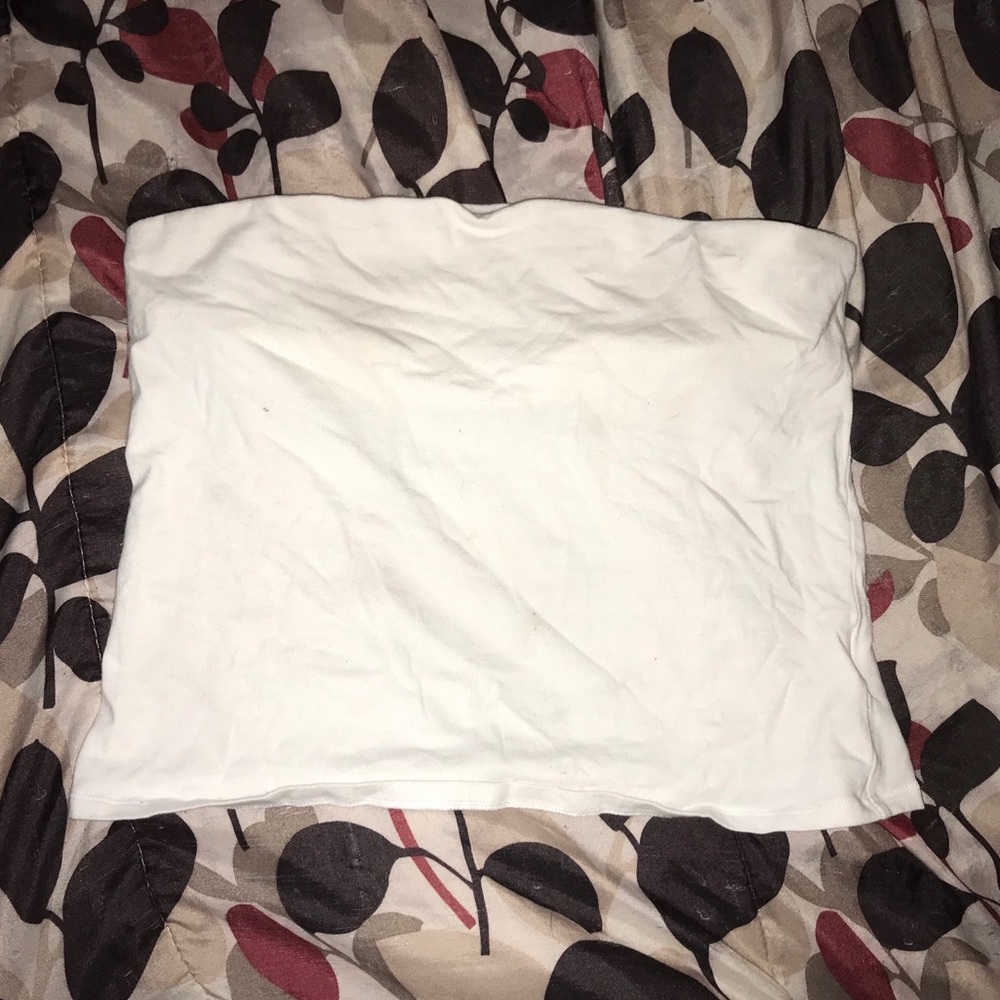 Cropped strapless top